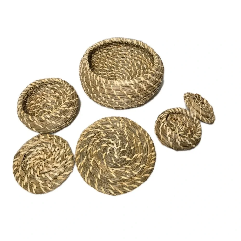 Vintage Nesting Baskets Sweet grass Round Set 3